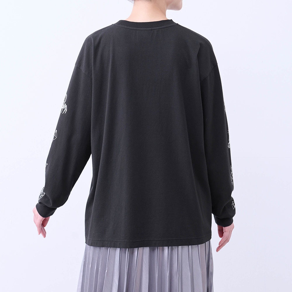 ユニセックスロングＴシャツ「シド／トイ・ストーリー」　バックスタイル