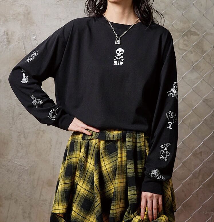 ユニセックスロングＴシャツ「シド／トイ・ストーリー」　着用イメージ