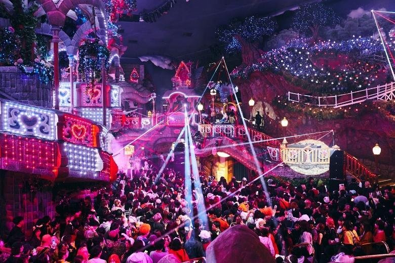 サンリオピューロランド館内のハロウィーン装飾