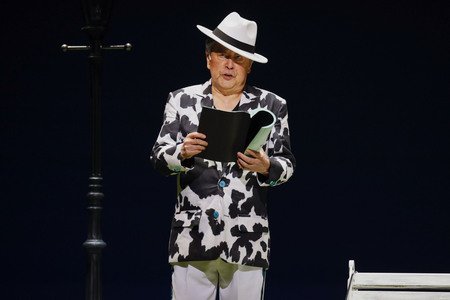 風間杜夫、コメント時の様子