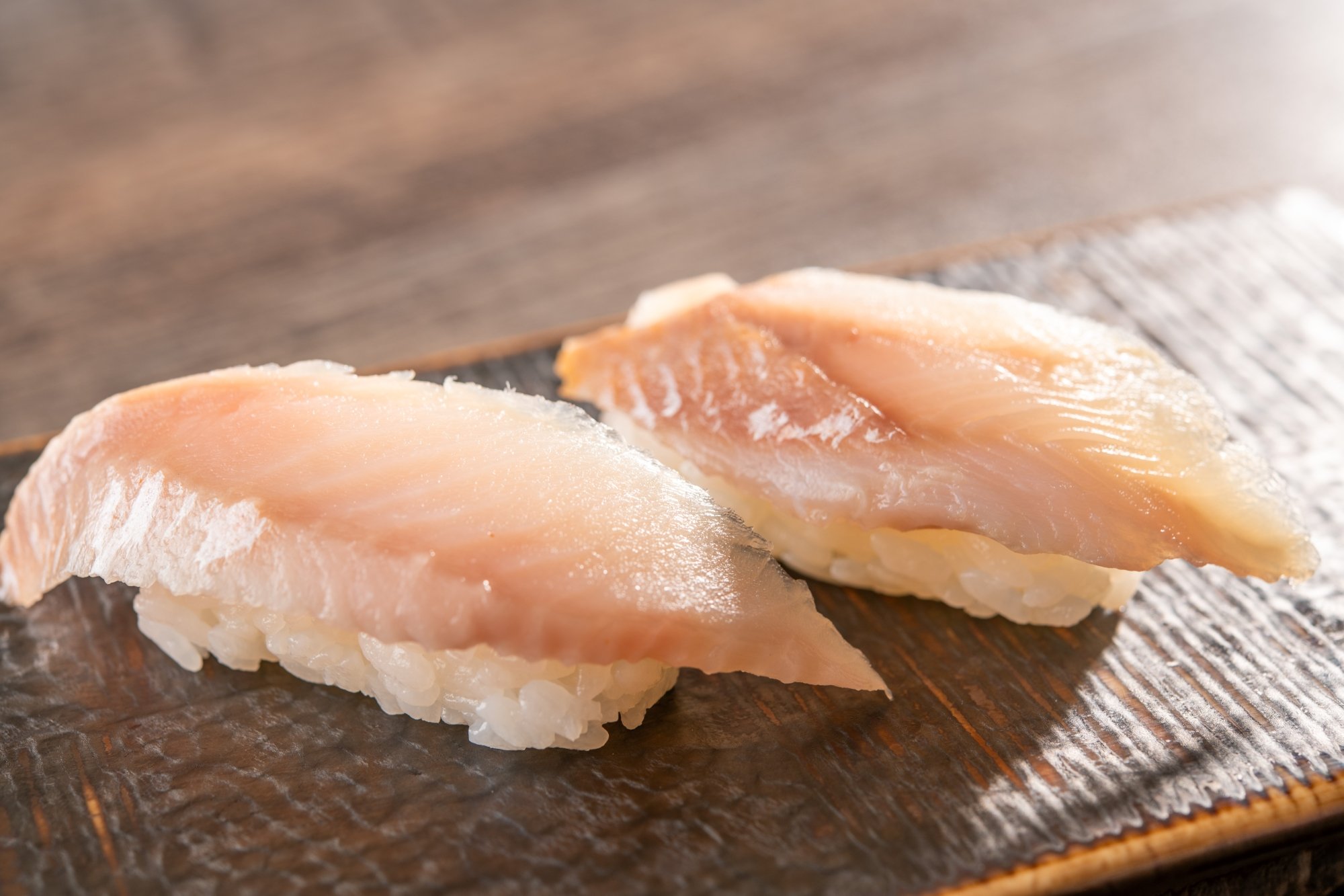 ホッケを昆布締めにした握り寿司