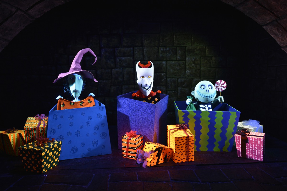 ナイトメアビフォアクリスマス　オルゴール　ディズニー　ホーンテッドマンション ナイトメアー・ビフォア・クリスマス』の世界に一変！東京