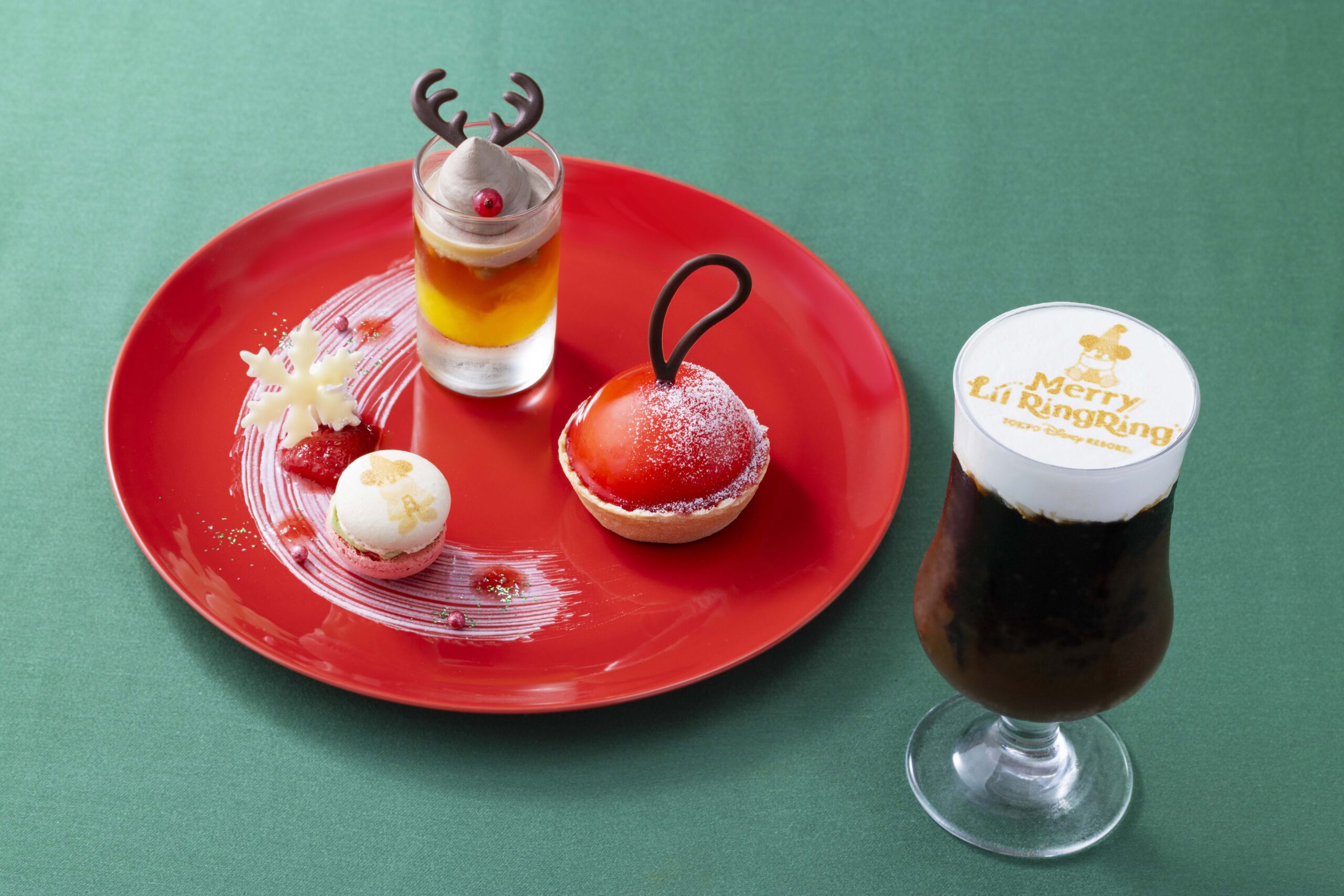 東京ディズニーランド/センターストリート・コーヒーハウス“ディズニー・クリスマス2026”【14:00~17:00限定】スペシャルデザートセット