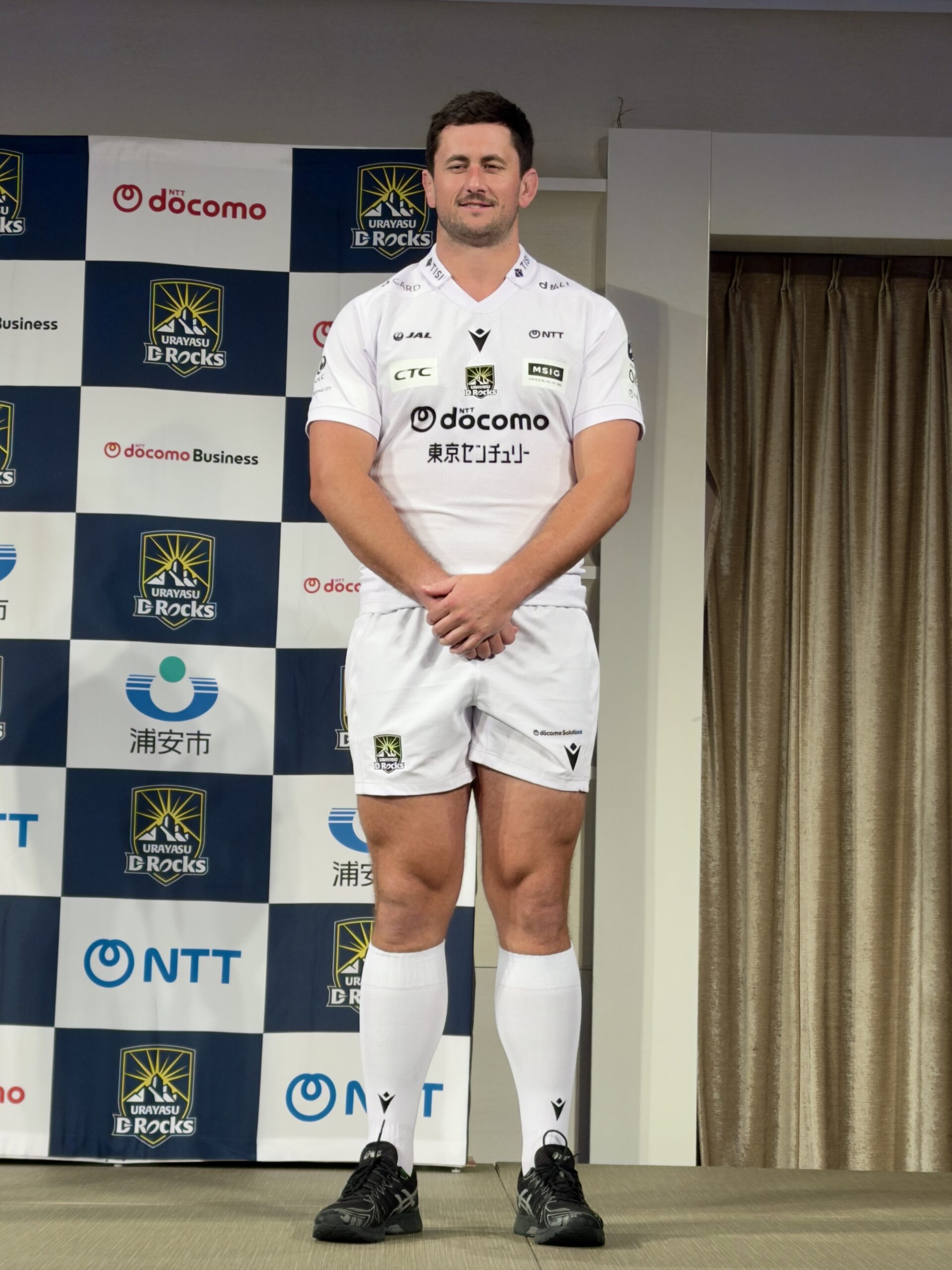 浦安D-Rocks 2026-27シーズンのオルタネイトジャージーを着用した選手