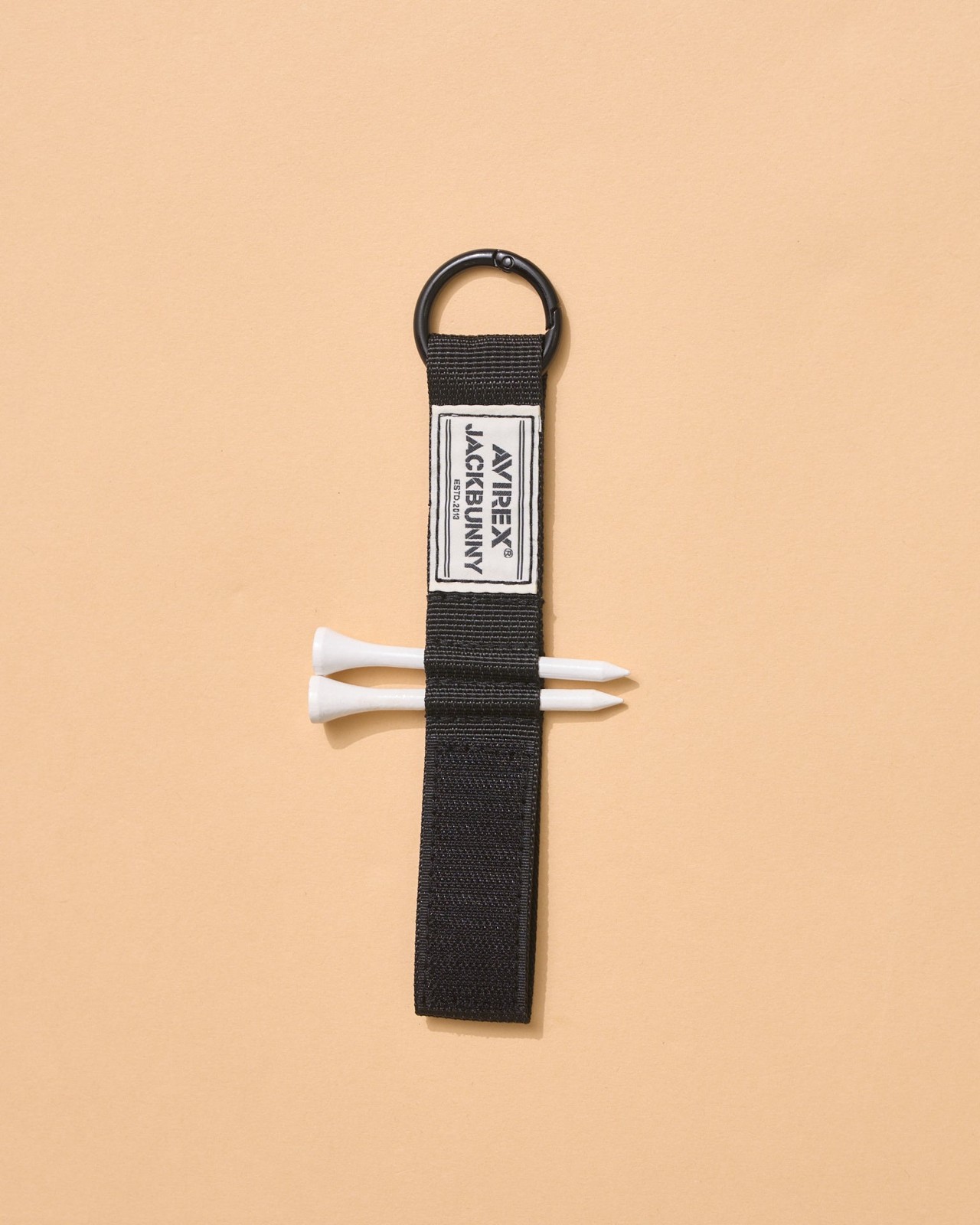 TEE HOLDER