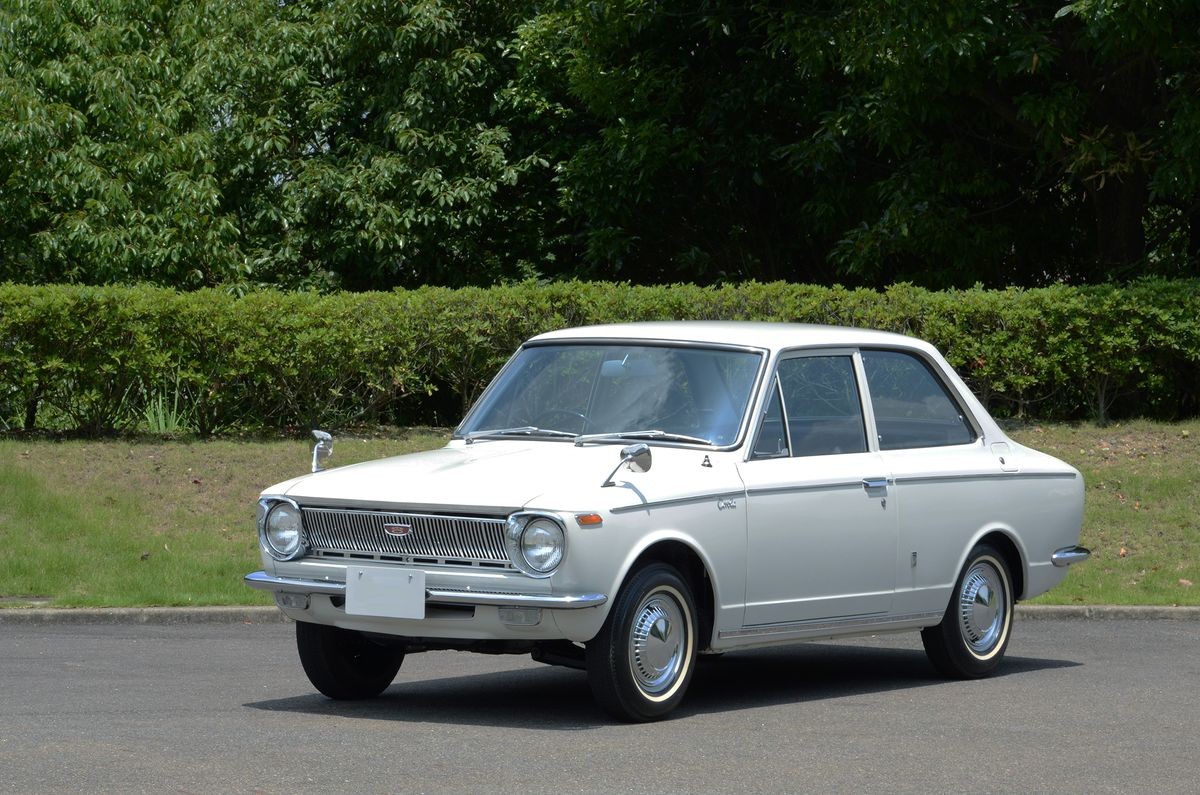 トヨタ カローラKE10型 (1967年)