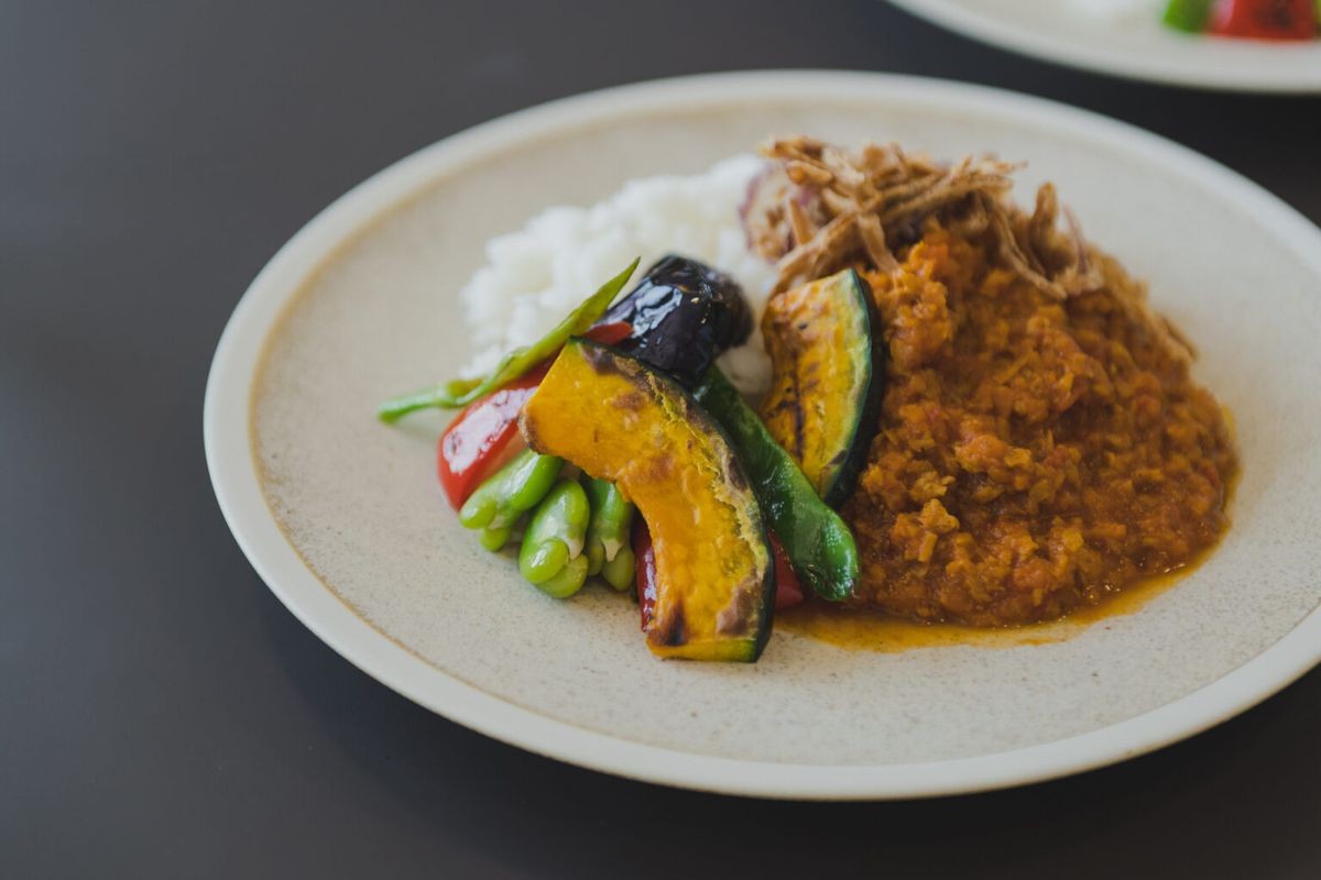大豆を使った代替肉キーマカレー