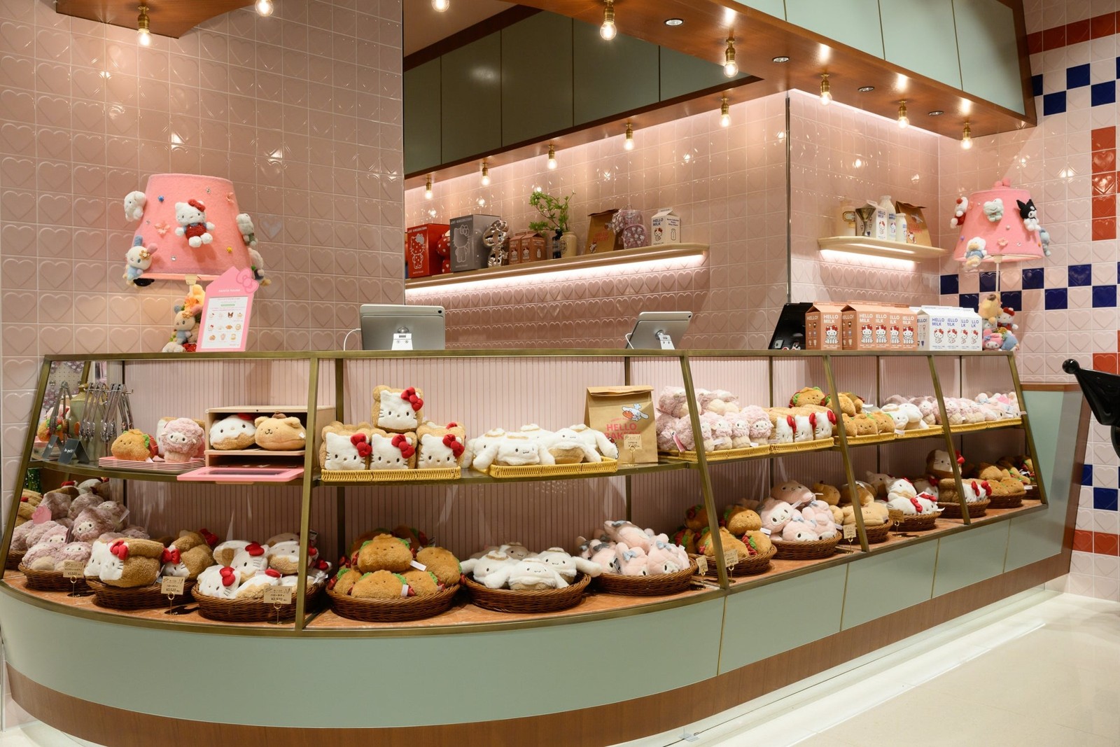 HELLO BAKERYのパン形ぬいぐるみ売場