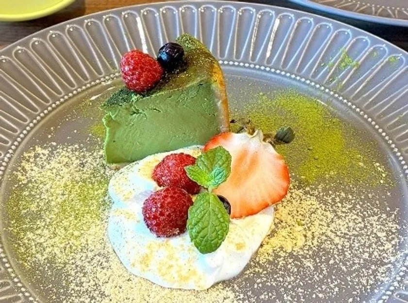 タルトフロマージュ抹茶のカット