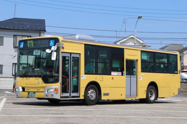 西武バス「きいろいバス」