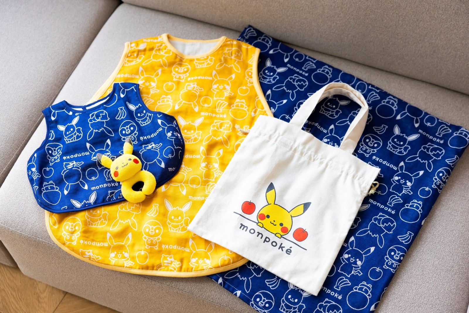 小物ギフトセット、スリーパー、巾着袋付きブランケット