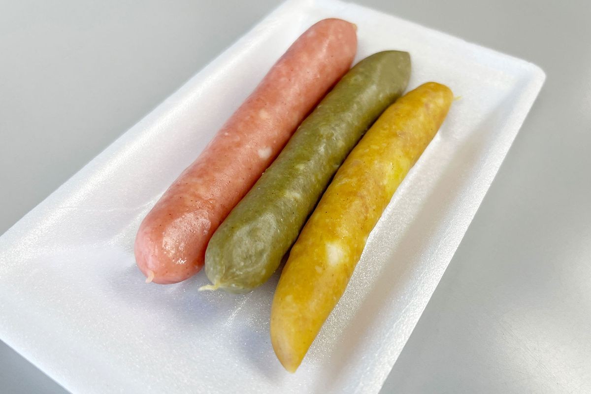 野菜盛りもりウインナー(左からビーツ、モロヘイヤ、カボチャ)