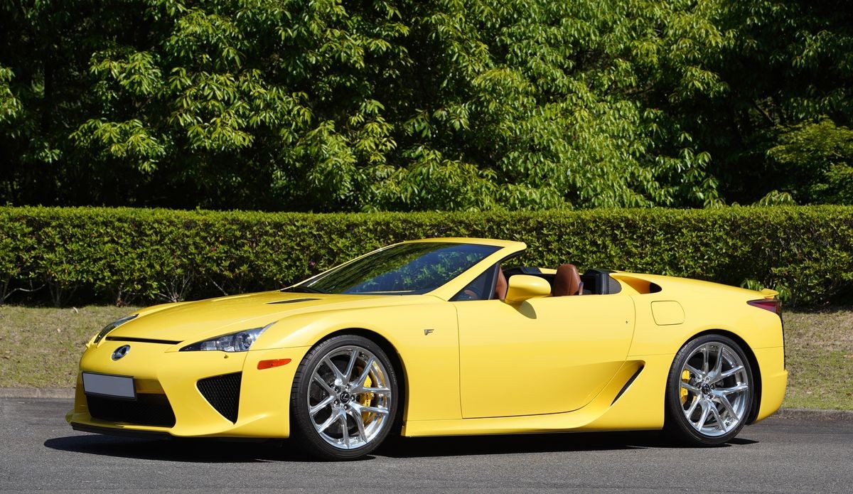 レクサス LFA スパイダー (2012年)
