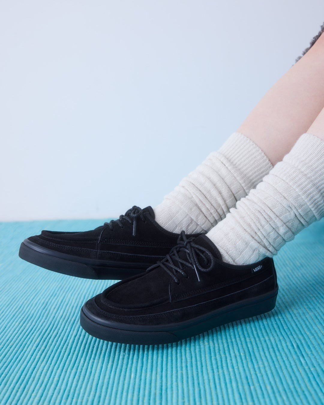 Vans MECON(V379 ES)黒