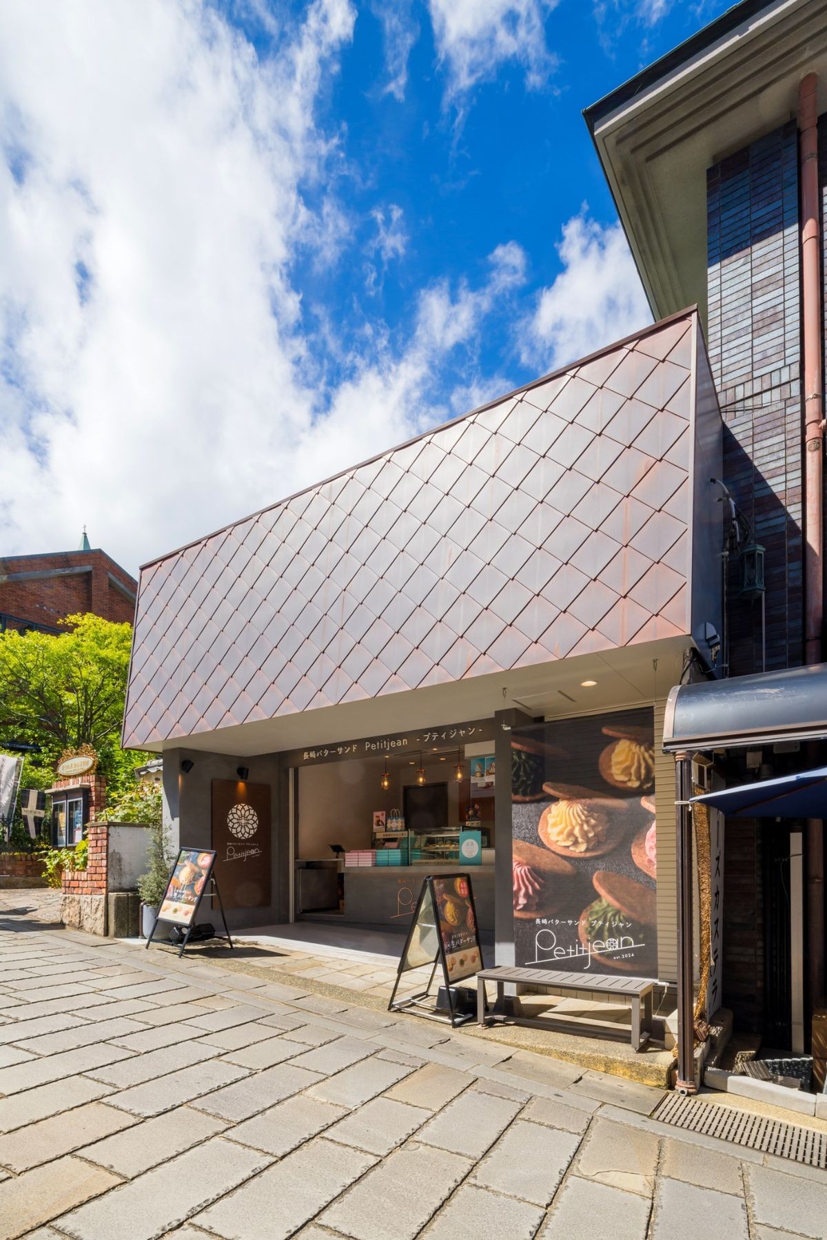 プティジャン店舗外観