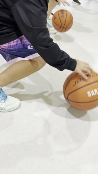 Swishでの体験会でボールを扱う練習の手元