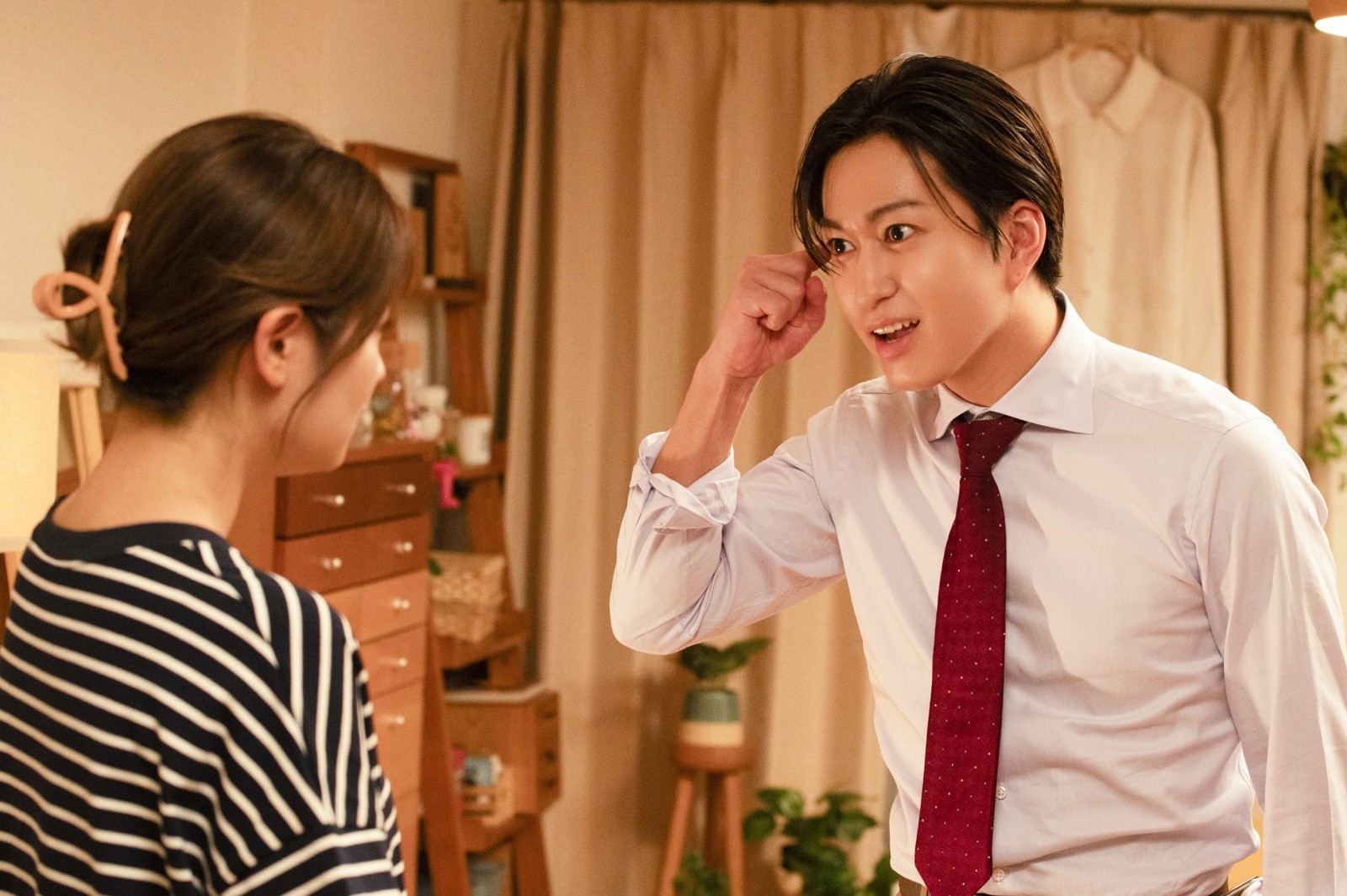 『溺愛　～ 実は、最強ヒーロー ～』第1話場面写真