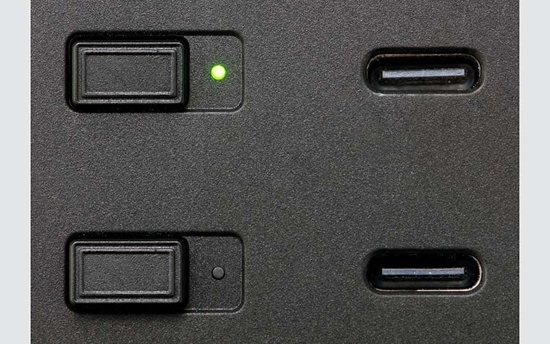 USBハブのアクセスランプ