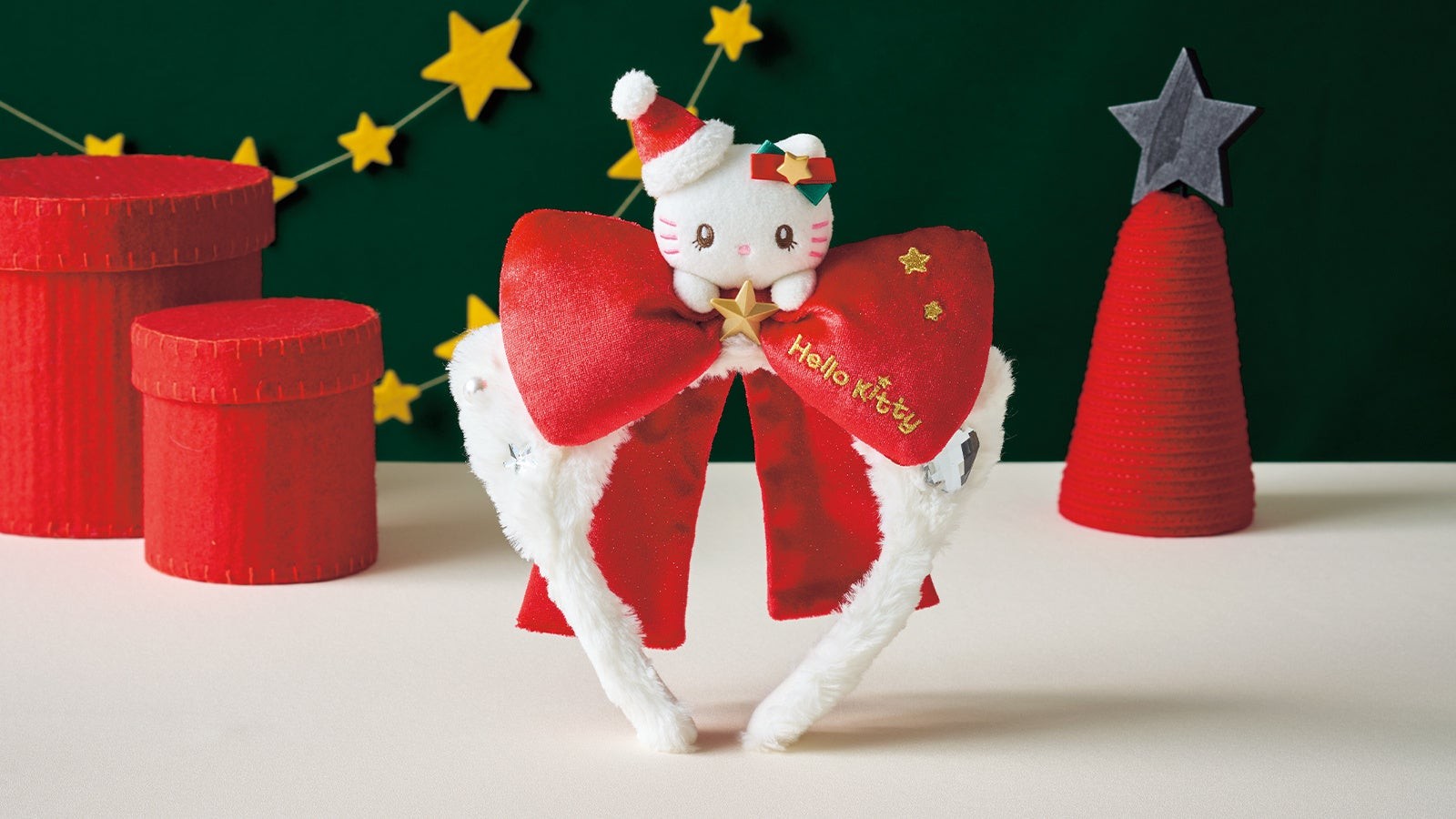 クリスマス衣装のハローキティのカチューシャ