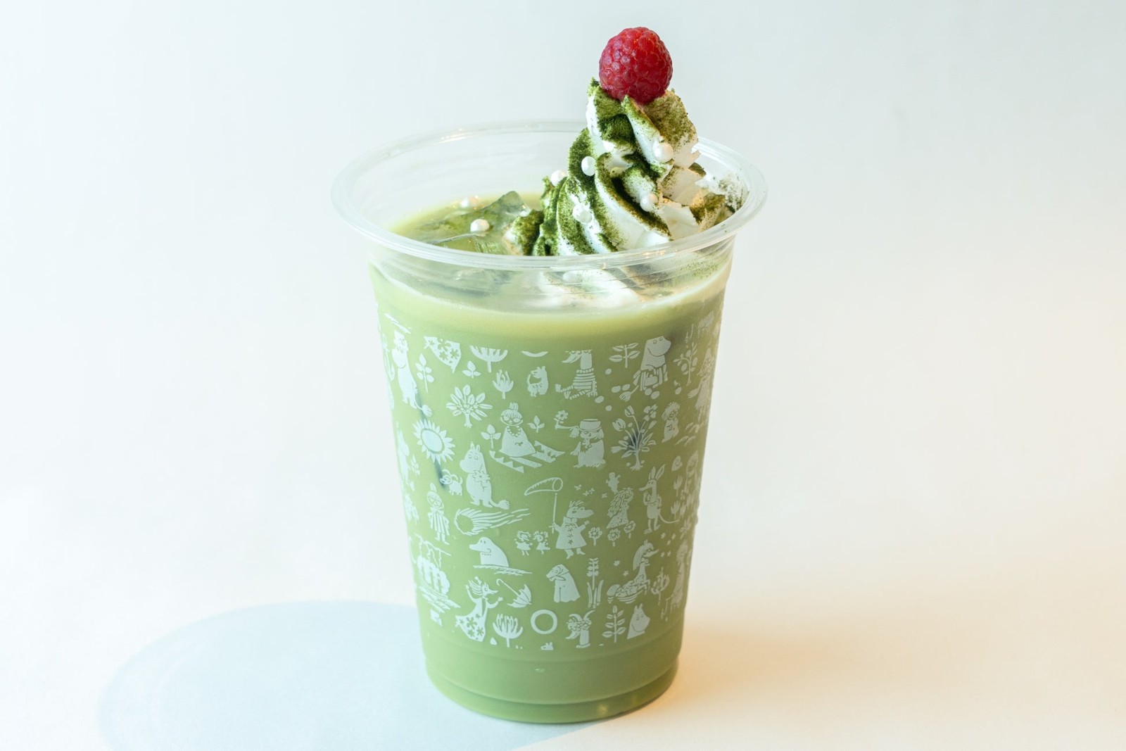 クリスマスのきらめきドリンク 抹茶ミルク(アイス)