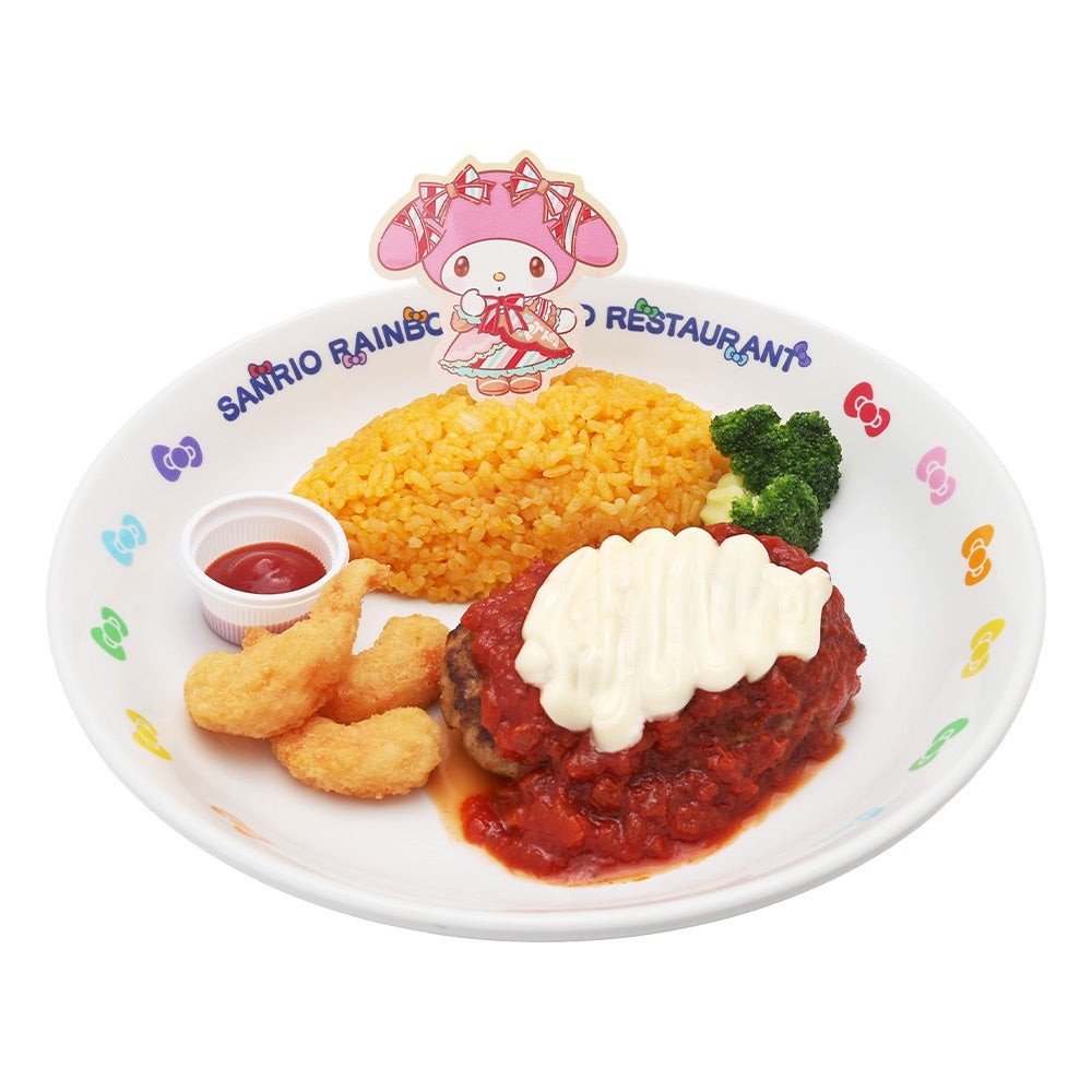 マイメロディのチーズハンバーグトマトソース＆ポップコーンシュリンプのプレート