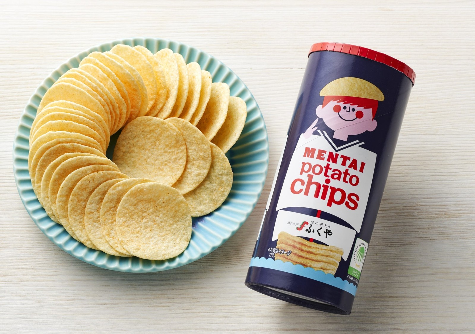 ふくや めんたいポテトチップスとパッケージ