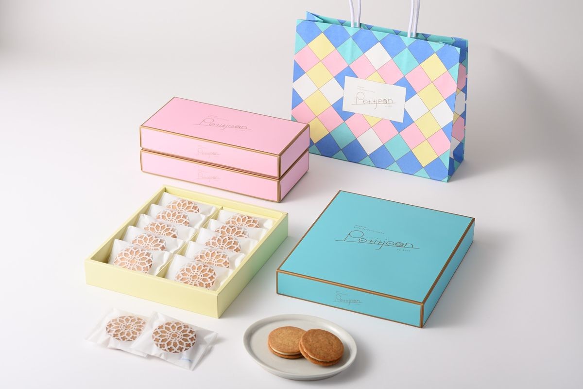 長崎バターサンドクッキーの個包装と箱