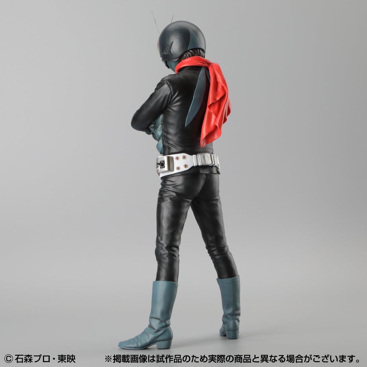仮面ライダー１号 斜め後ろ