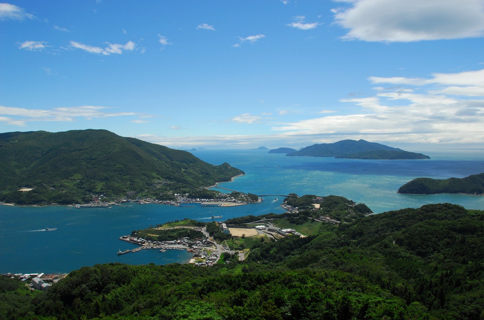 上関町の海峡と島々の眺望