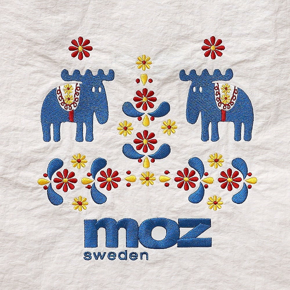 moz トートバッグ ホワイト エルクと花の刺繍