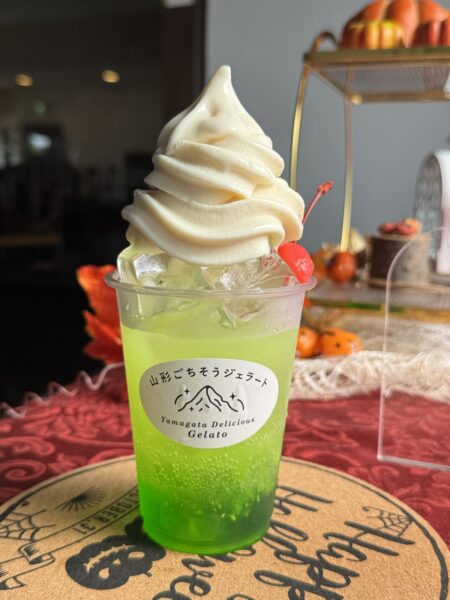 グランロックの懐かしのクリームソーダ