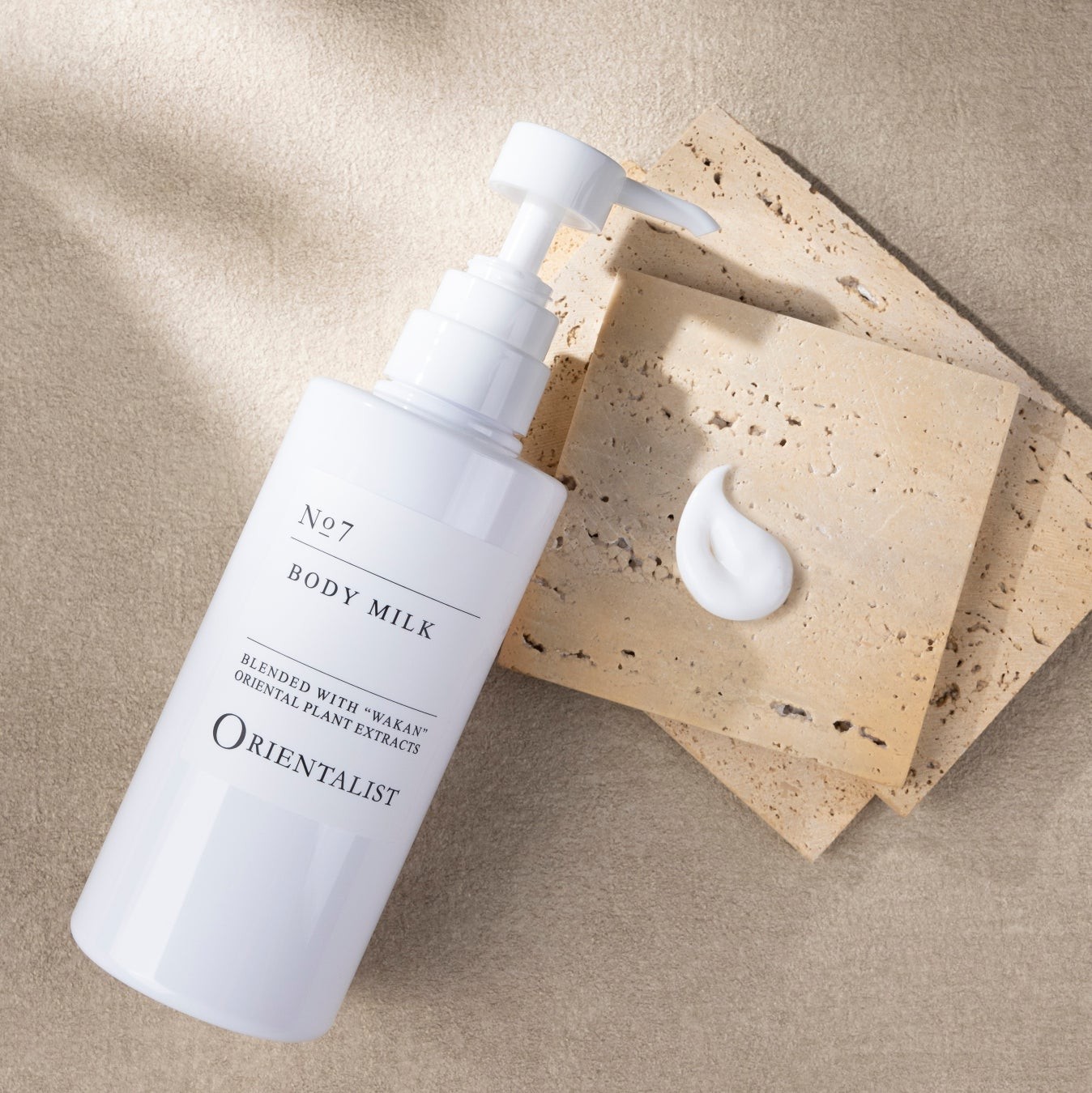 ORIENTALIST No.7 BODY MILKのボトルとクリーム
