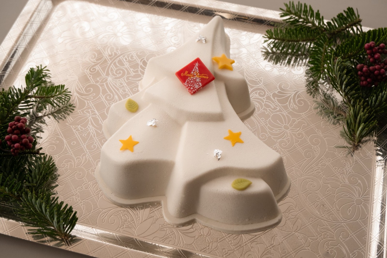 バニラムースと柚子のクリスマスケーキ