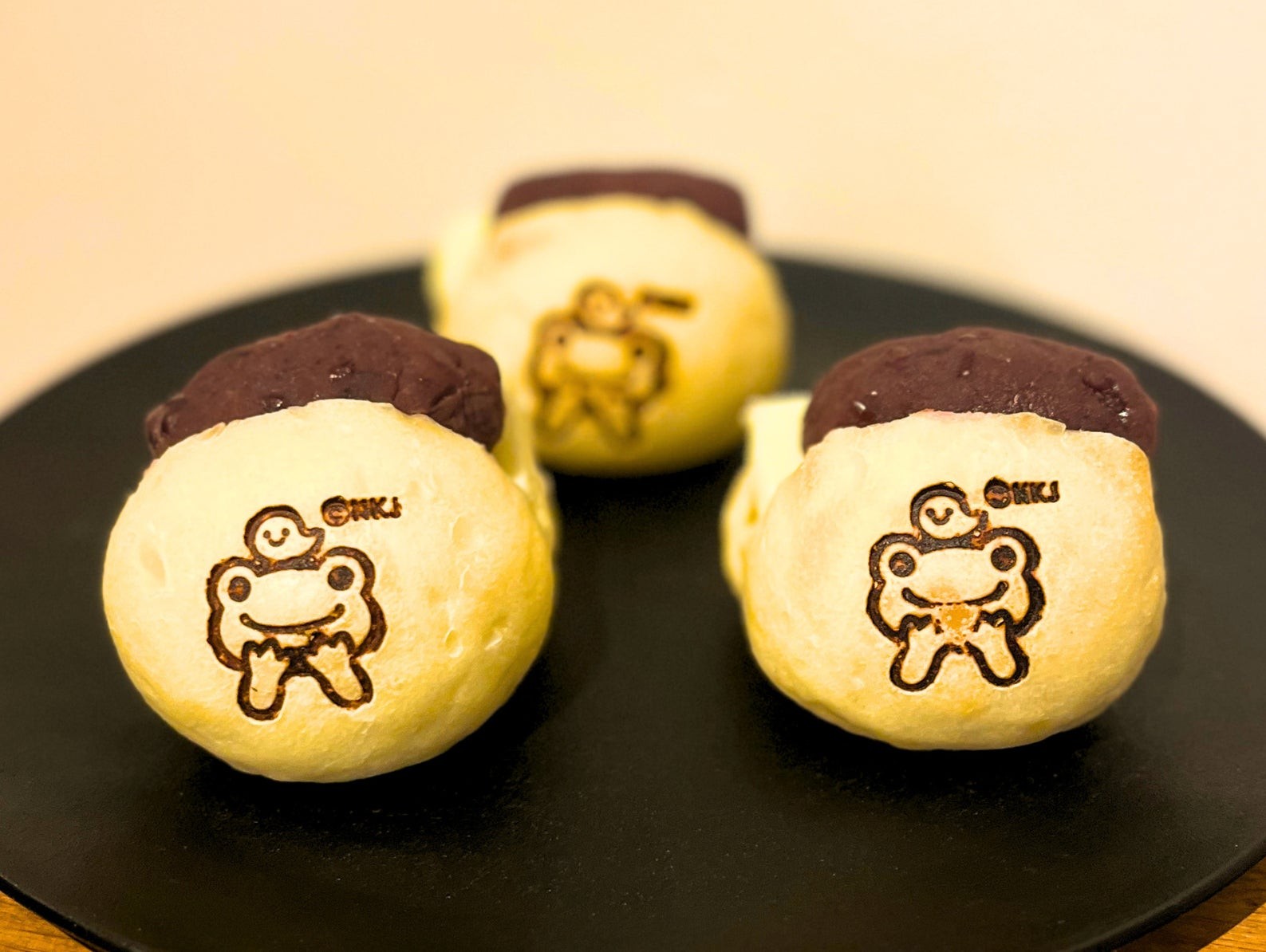 MANHATTAN Bakery＆Wine bar かえるのピクルス しっとりあんバターサンド