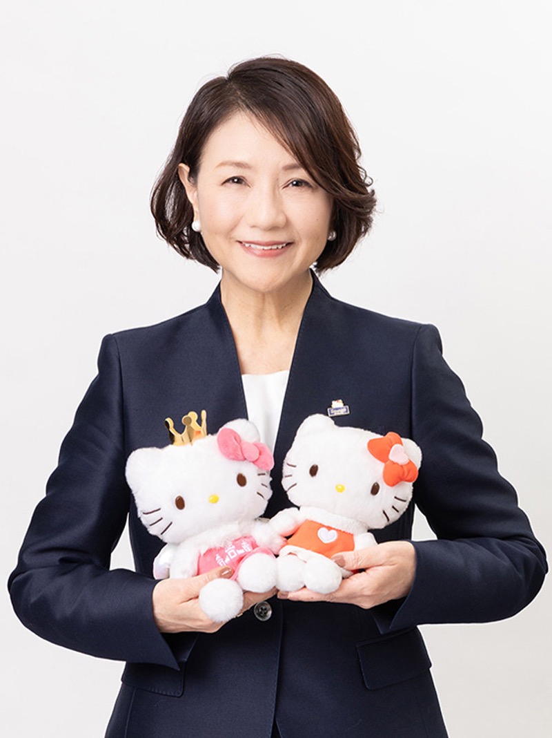 Hellosmile委員長 小巻亜矢