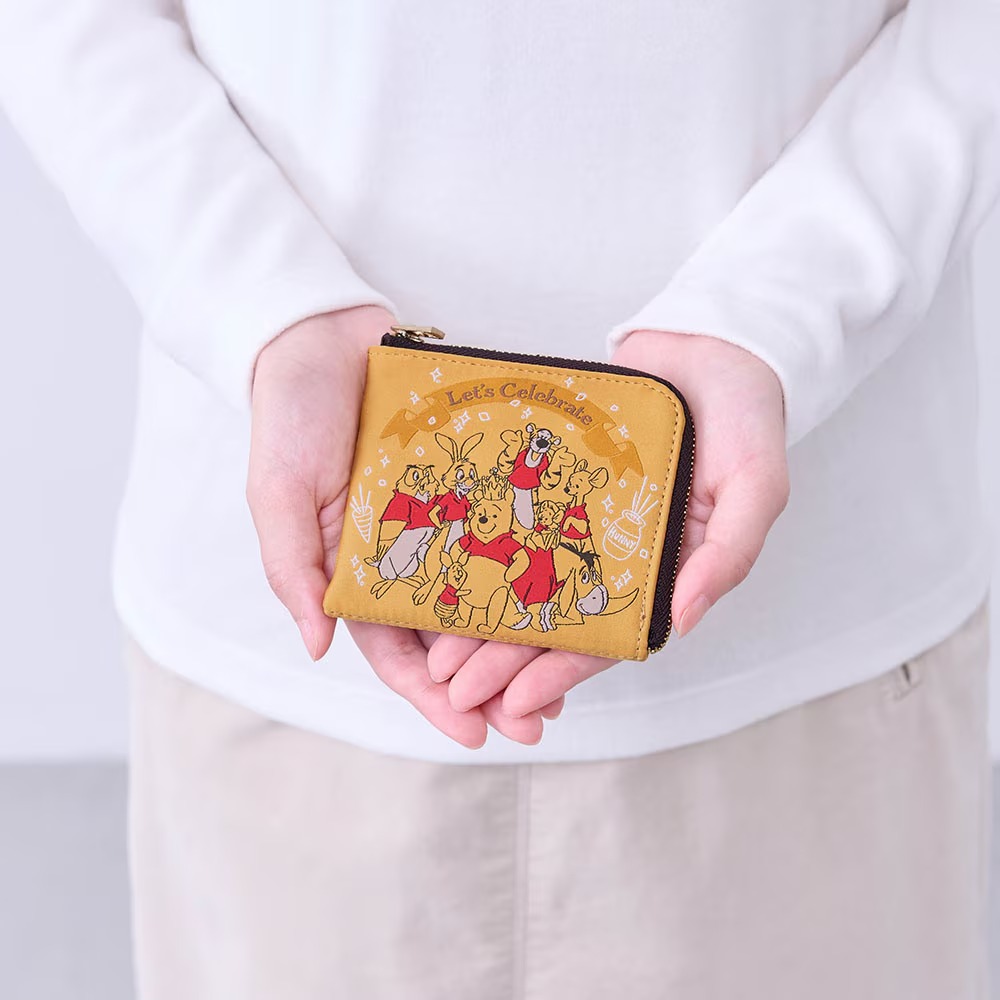 織り柄が美しいジャカード素材のコンパクト財布 サイズ感